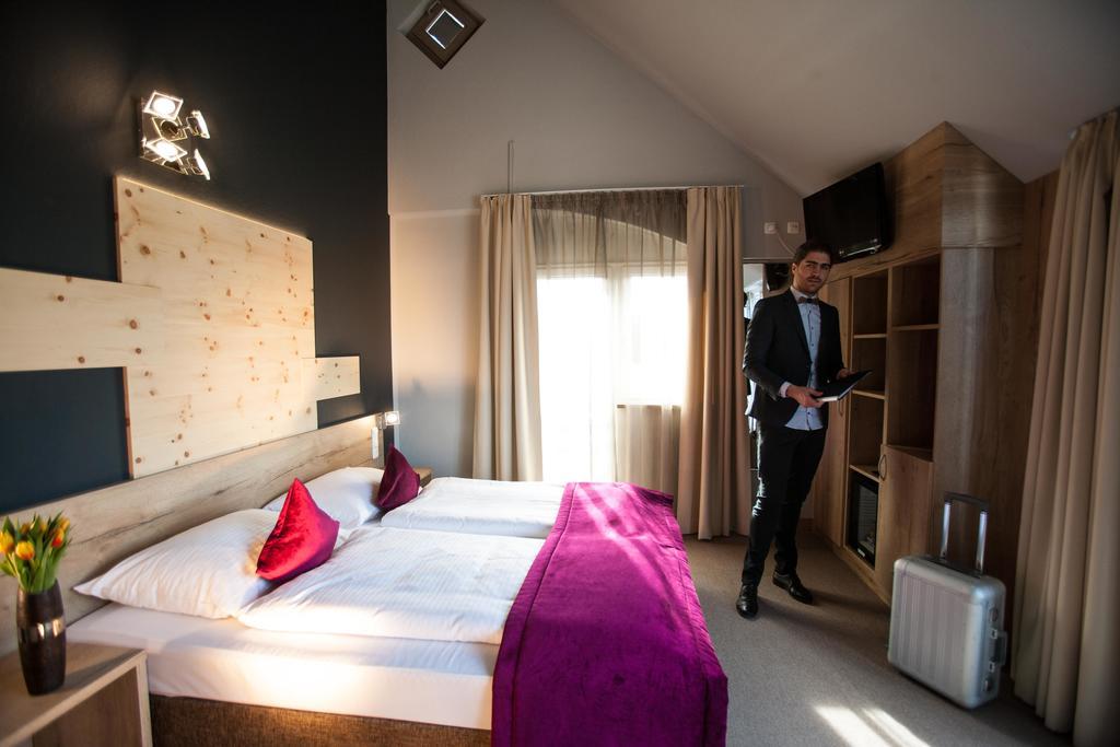 Amalienburg - Boutique & Boarding Hotel Munique Quarto foto